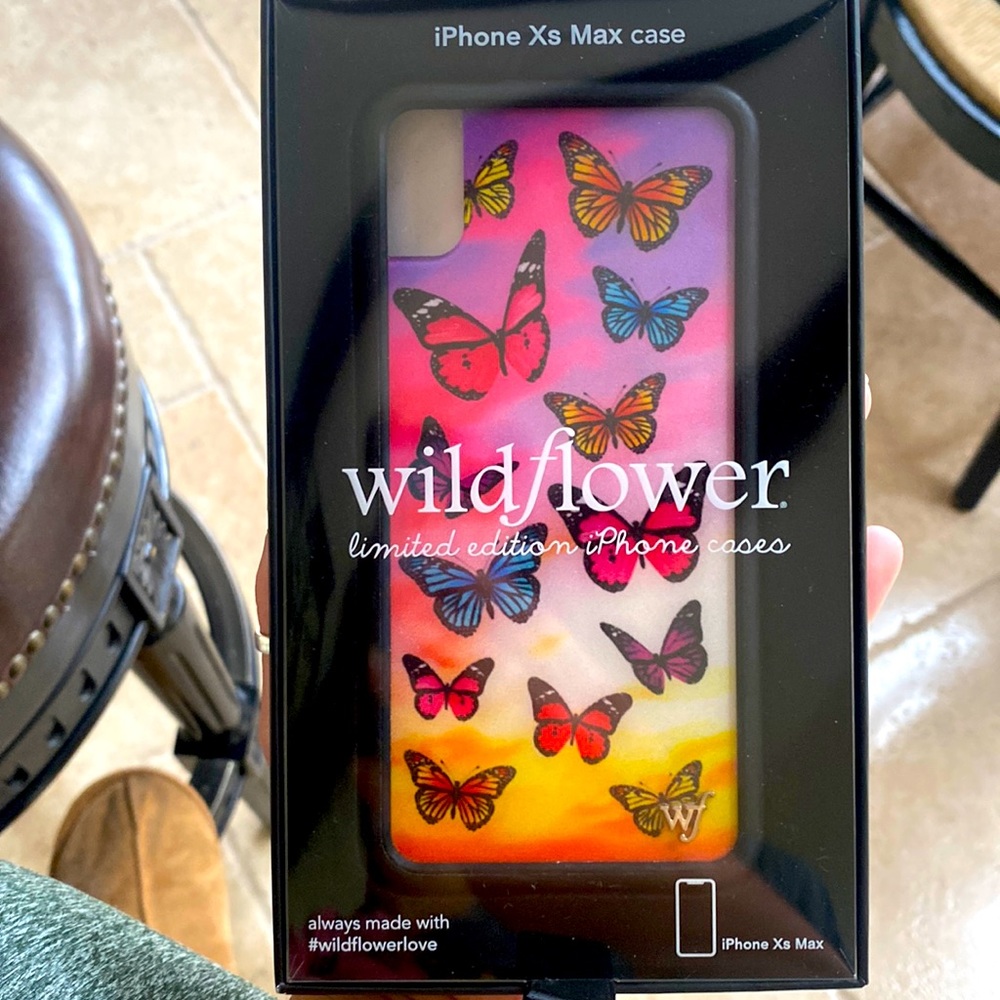 Wildflower Butterfly iPhone Xs Max Case
